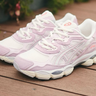 ASICS 2025初櫻色波鞋 預訂