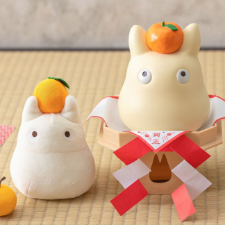 TOTORO となりのトトロ お正月小トトロ 龍貓桔子小擺設