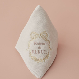 Maison de FLEUR 緞帶框刺繡毛巾手帕 Maison de FLEUR 緞帶框刺繡毛巾手帕