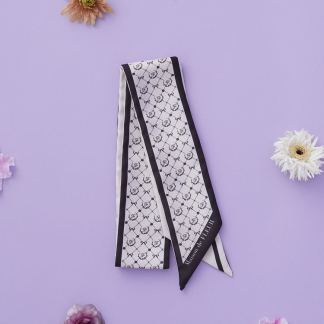 Maison de FLEUR 雙面字母圖案圍巾 Maison de FLEUR 雙面字母圖案圍巾