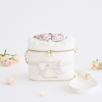 Maison de FLEUR 玫瑰花束立方體單肩包 Maison de FLEUR 玫瑰花束立方體單肩包
