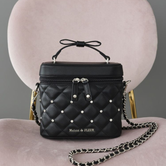 Maison de FLEUR 絎縫緞帶立方體包 Maison de FLEUR 絎縫緞帶立方體包