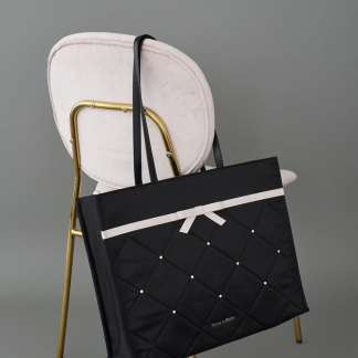 Maison de FLEUR 絎縫緞面手提包 Maison de FLEUR 絎縫緞面手提包