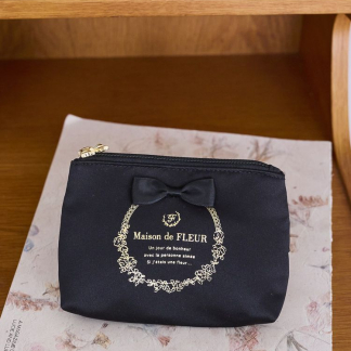 Maison de FLEUR 緞帶紙巾盒 Maison de FLEUR 緞帶紙巾盒