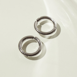 預訂GOLDY Basic Line Middle Hoop Stainless Stepless Fit Earring 預訂GOLDY Basic Line Middle Hoop Stainless Stepless Fit Earring