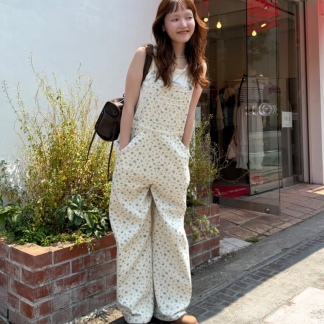 w closet 蕾絲背帶褲