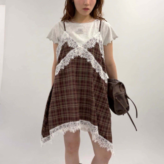 w closet 不對稱下擺格紋迷你吊帶連身裙