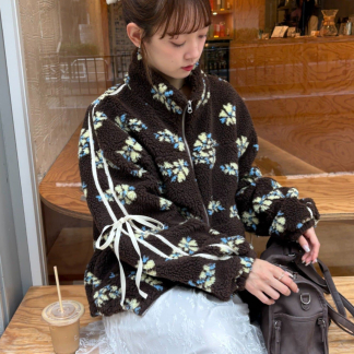 w closet 印花披肩式短外套 w closet 印花披肩式短外套