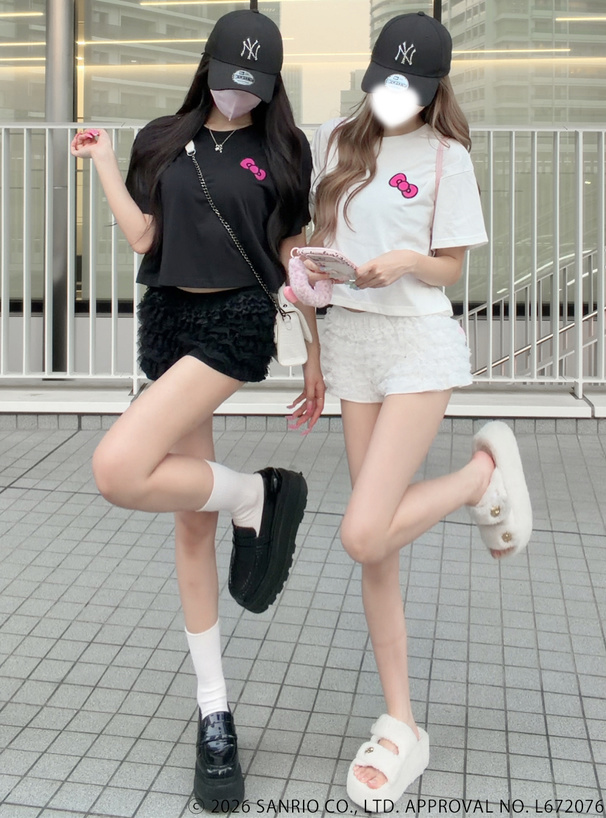 預訂GRL Hello Kitty曬黑印花T恤