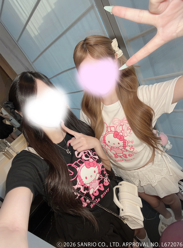 預訂GRL Hello Kitty抽繩印花T恤